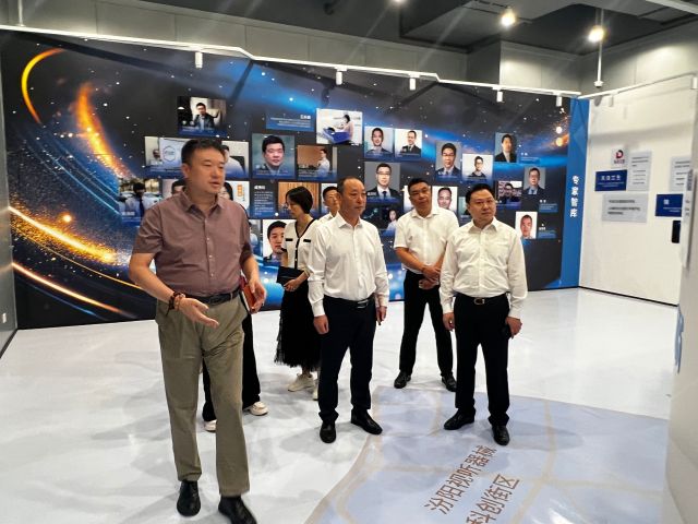 1017_121103_655.jpg 1017_121103_655.jpg