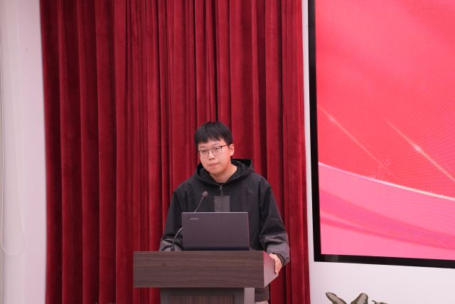 1106_131947_596.jpg 1106_131947_596.jpg